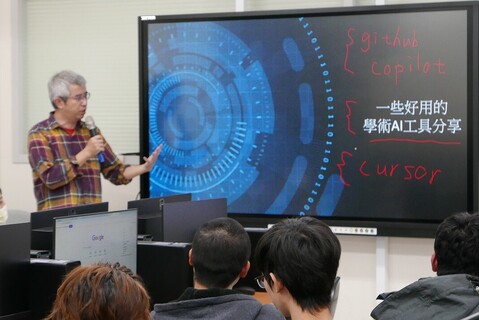從零開始的LLM冒險：語言模型、提示工程到AI_Agents